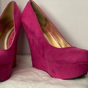 Fushsia Wedges